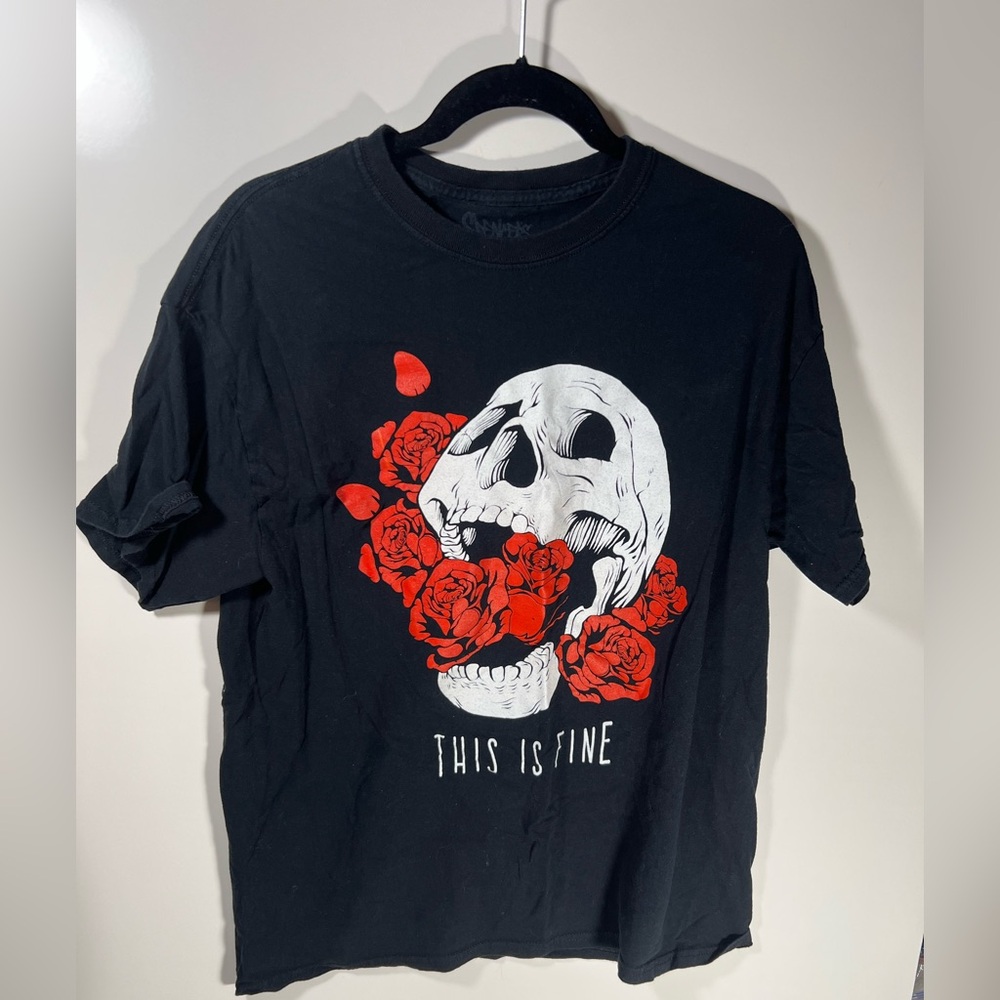 Spencers This is Fine‎ Black T-Shirt Skull and Roses Graphic L large